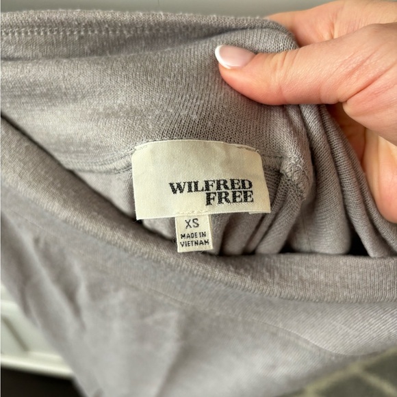 Assorted aritzia - Picture 3 of 13